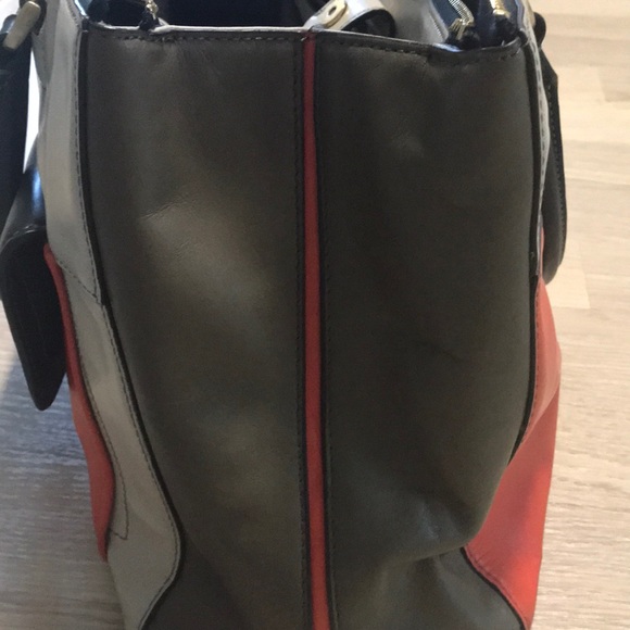 DVF - Picture 6 of 8